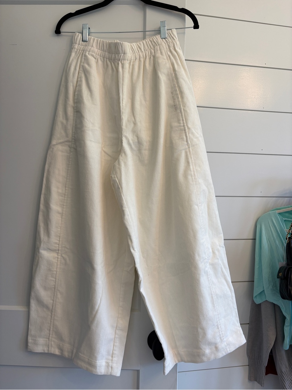 Women’s Cream Wide-Leg Pull-On Pants